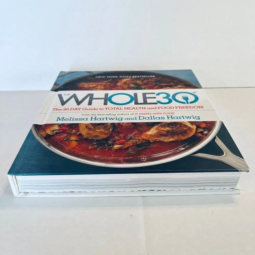 Whole 30 Book‎ by Melissa Hartwig and Dallas Hartwig Like new condition.